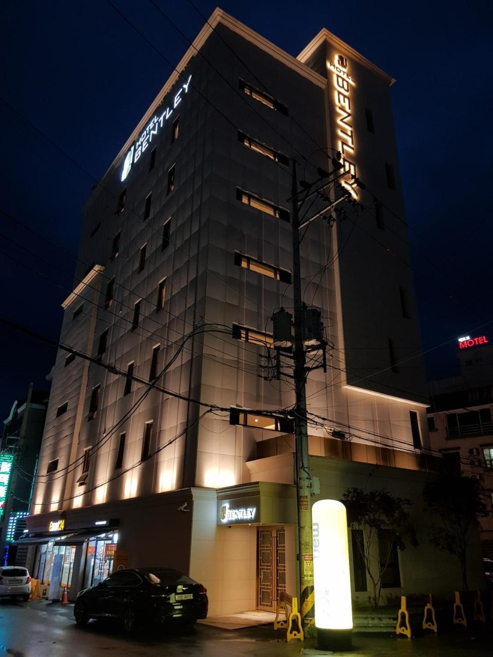 ชุนชอน โฮเต็ล เบนท์ลีย์ Hotel ภายนอก รูปภาพ