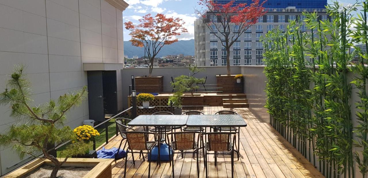 ชุนชอน โฮเต็ล เบนท์ลีย์ Hotel ภายนอก รูปภาพ